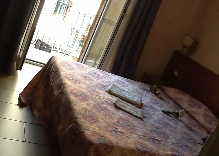 Allegria Fitzroy Cesar Roma